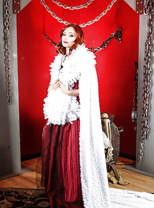 18 year old cutie Riley Reid taking cumshot on face from long penis